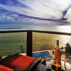 Lovely 2/2 condo at Clearwater Beach! 802