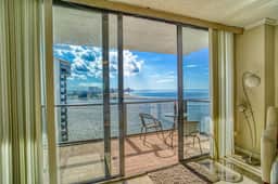 Gorgeous 2/2 condo with fantastic views 1402 - Image 3