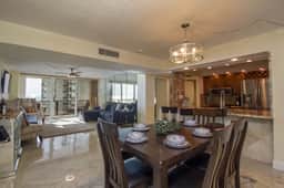 Lovely 2/2 condo at Clearwater Beach! 802 - Image 2